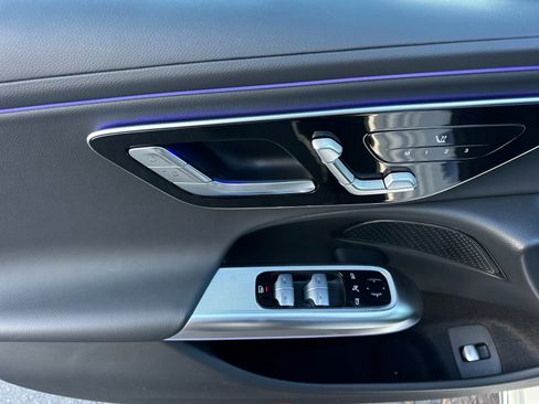 Certified 2025 Mercedes-Benz E 350 4MATIC Sedan image 11