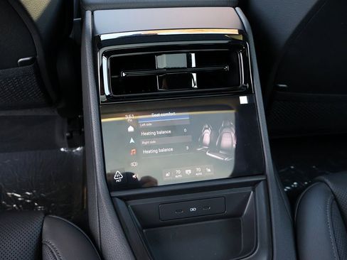 New 2026 Porsche Panamera image 21