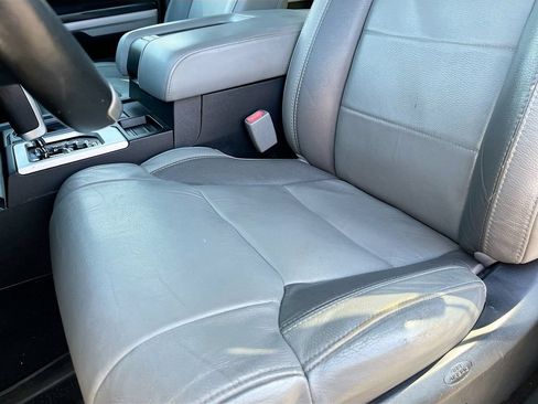 Used 2019 Toyota Tundra Limited w/ Limited Premium Package AWD/4WD image 20