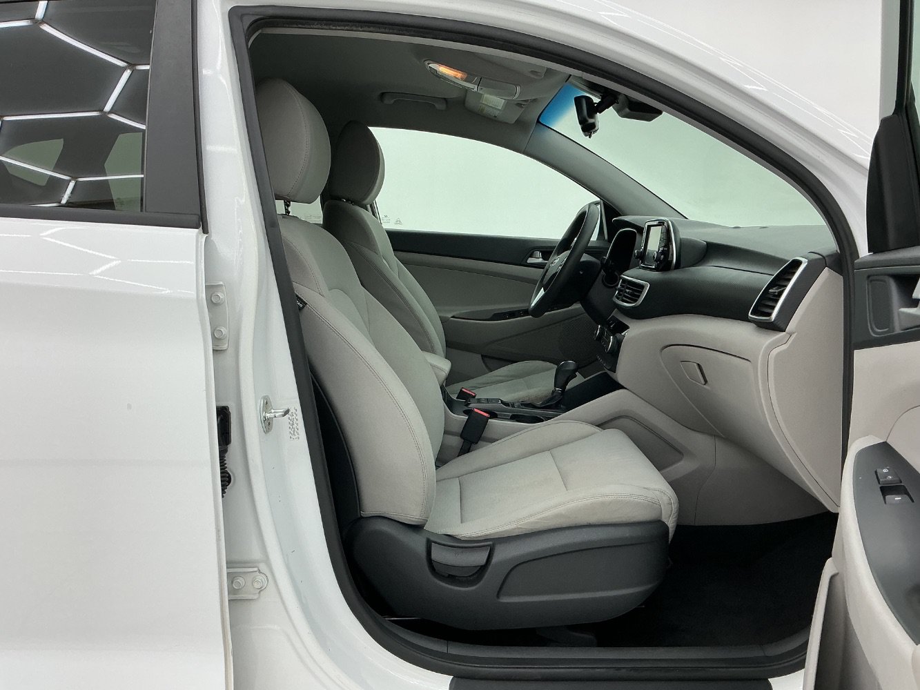 Used 2020 Hyundai Tucson Value w/ Cargo Package FWD image 15