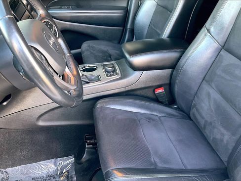 Used 2022 Jeep Grand Cherokee Laredo X image 14