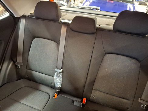 New 2025 Hyundai Venue SE image 10