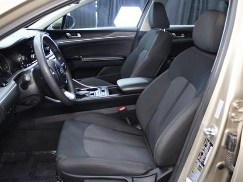 Used 2021 Kia K5 LXS FWD image 12