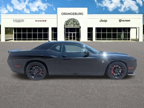 Used 2023 Dodge Challenger SRT Hellcat w/ Driver Convenience Group RWD image 9