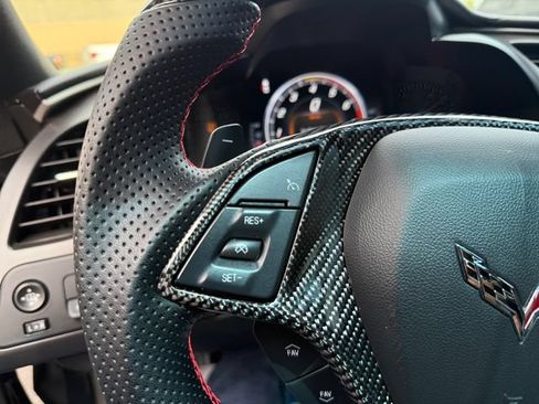 Used 2019 Chevrolet Corvette Stingray Coupe RWD image 20