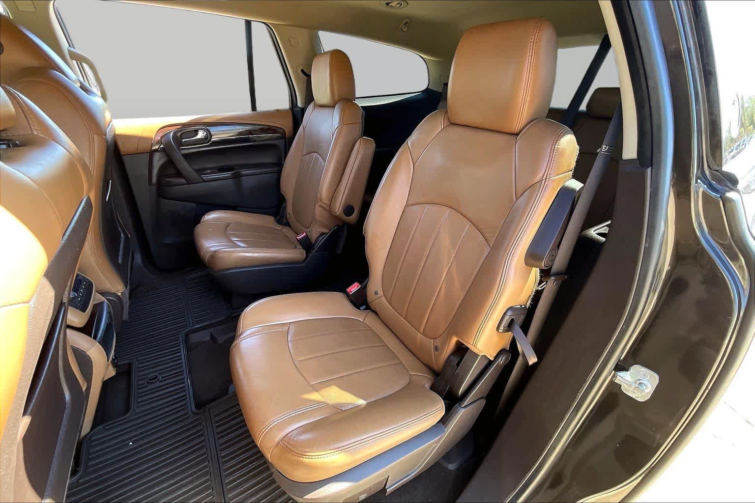 Used 2014 Buick Enclave Leather FWD image 17