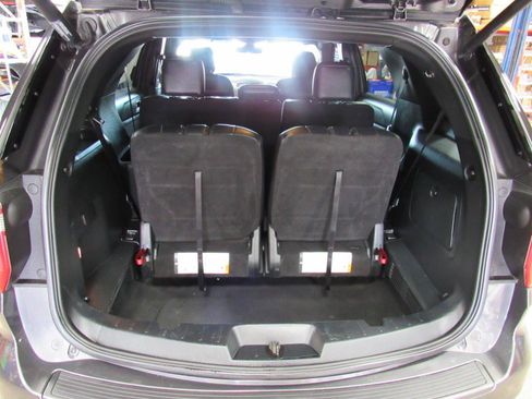 Used 2019 Ford Explorer XLT w/ Equipment Group 202A AWD/4WD image 32