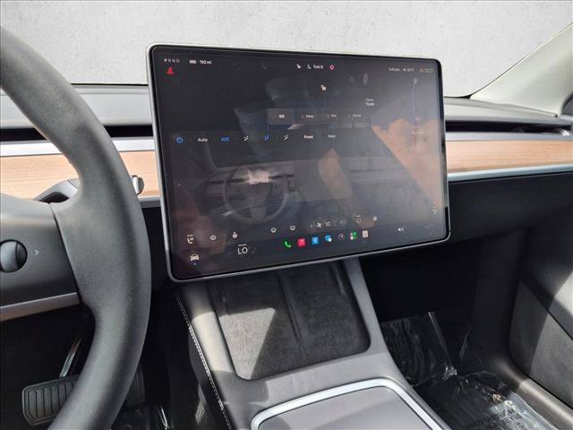 Used 2022 Tesla Model Y Long Range AWD/4WD image 14