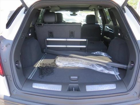 New 2026 Cadillac XT5 Premium Luxury w/ LPO, ONYX Package FWD image 22