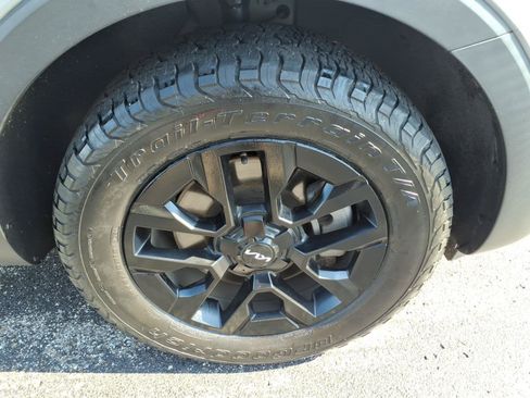 Used 2023 Kia Telluride SX Prestige X-Pro AWD/4WD image 10