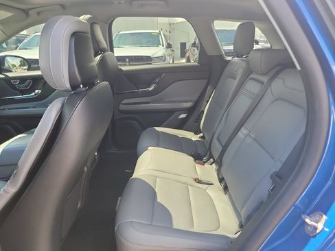 Used 2020 Lincoln Corsair FWD image 11