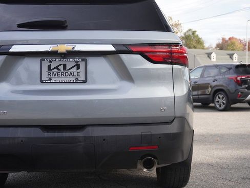 Used 2023 Chevrolet Traverse LT w/ LPO, Floor Liner Package image 18