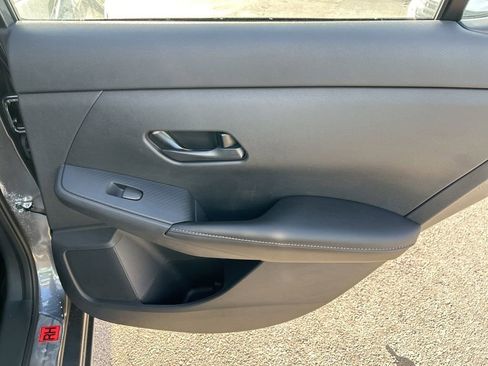 New 2025 Nissan Sentra S image 38