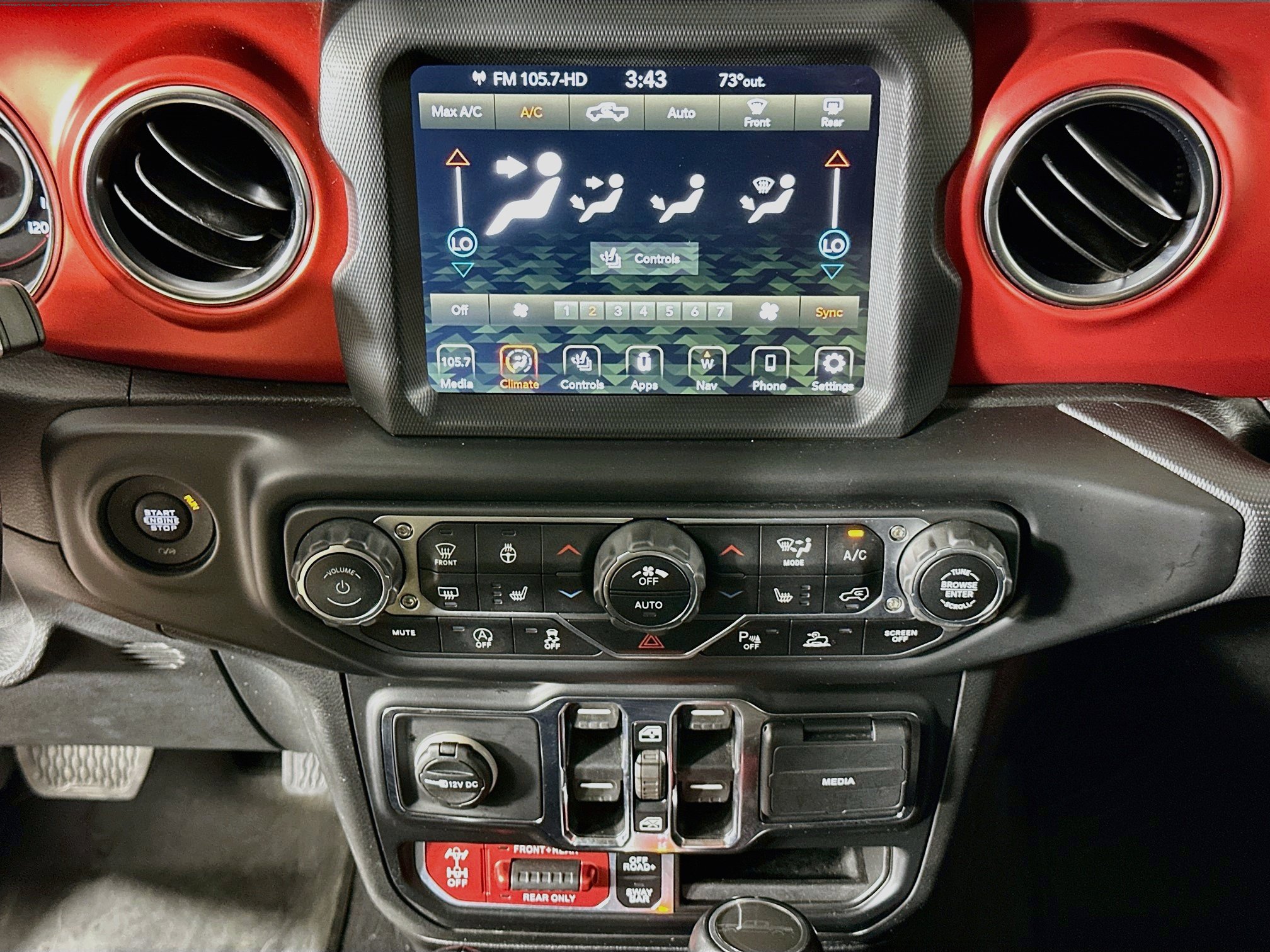 Used 2021 Jeep Gladiator Rubicon AWD/4WD image 24