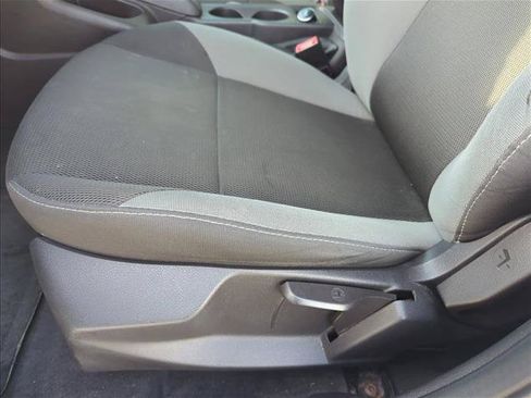 Used 2013 Ford Focus SE FWD image 12