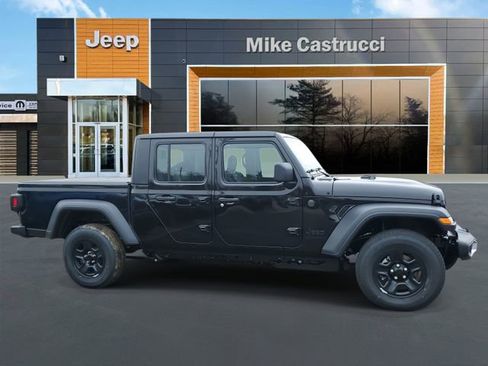 New 2026 Jeep Gladiator Sport image 3