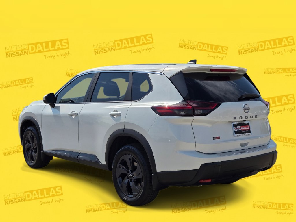 New 2026 Nissan Rogue SV FWD image 4