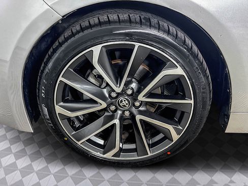Used 2020 Toyota Corolla XSE image 32