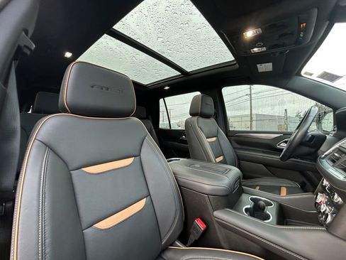 Used 2022 GMC Yukon AT4 w/ Technology Package image 27