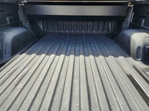 Used 2022 GMC Sierra 1500 Denali image 32