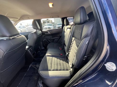 Used 2022 Mitsubishi Outlander SE image 21