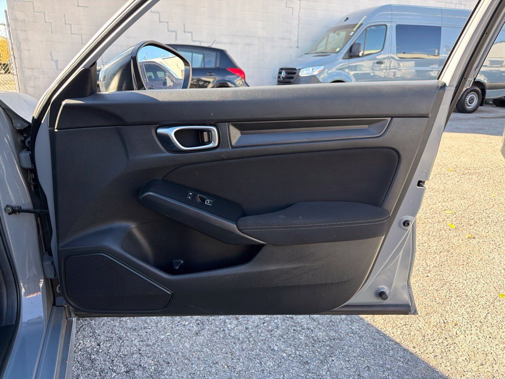 Used 2025 Honda Civic Sport image 11