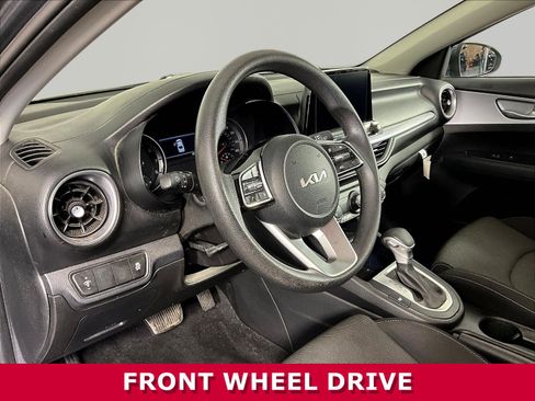 Certified 2022 Kia Forte LXS FWD image 15