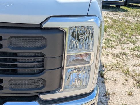 Used 2023 Ford F350 XL w/ XL Chrome Package AWD/4WD image 10