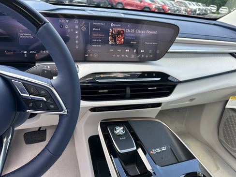 New 2026 Buick Enclave Avenir w/ Super Cruise Package FWD image 23