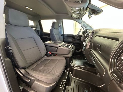 Used 2024 GMC Sierra 2500 Pro w/ Convenience Package image 14