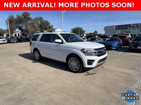 Used 2024 Ford Expedition Limited image 5