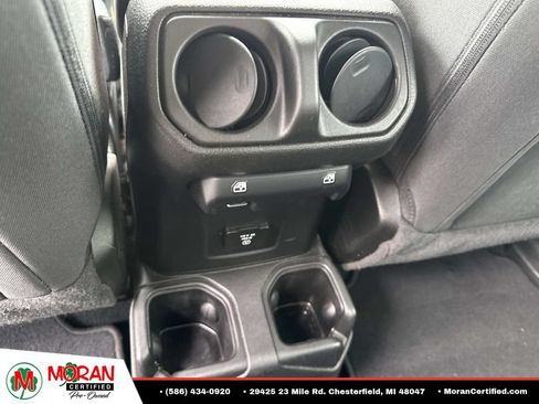 Used 2022 Jeep Gladiator Sport AWD/4WD image 16