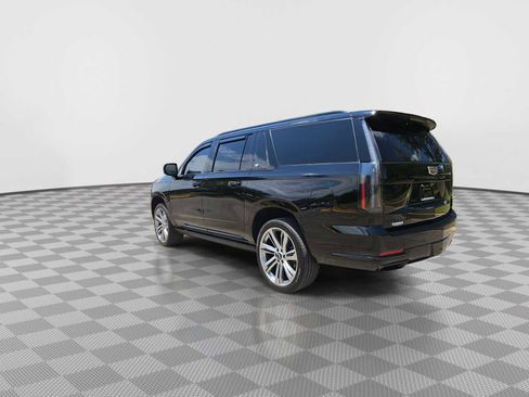 Used 2025 Cadillac Escalade ESV Sport w/ Touring Package AWD/4WD image 9