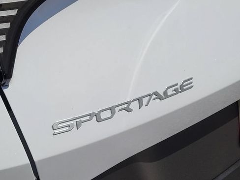 New 2026 Kia Sportage LX w/ LX Convenience Package FWD image 6