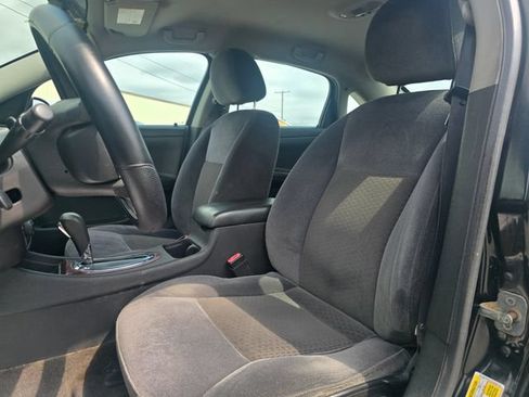 Used 2009 Chevrolet Impala LT FWD image 10