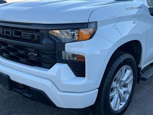 Certified 2022 Chevrolet Silverado 1500 Custom image 9