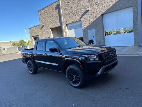 Used 2022 Nissan Frontier SV AWD/4WD image 1