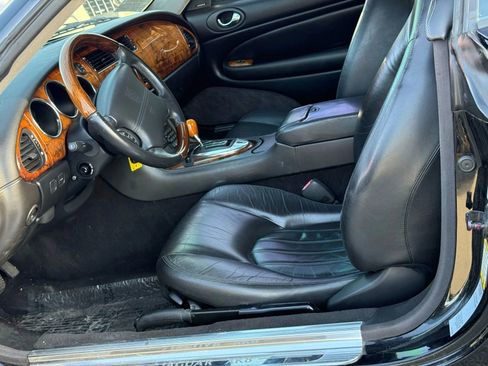 Used 2004 Jaguar XK8 Convertible image 24