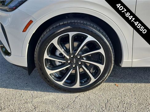 New 2026 Lincoln Nautilus Black Label AWD/4WD image 7