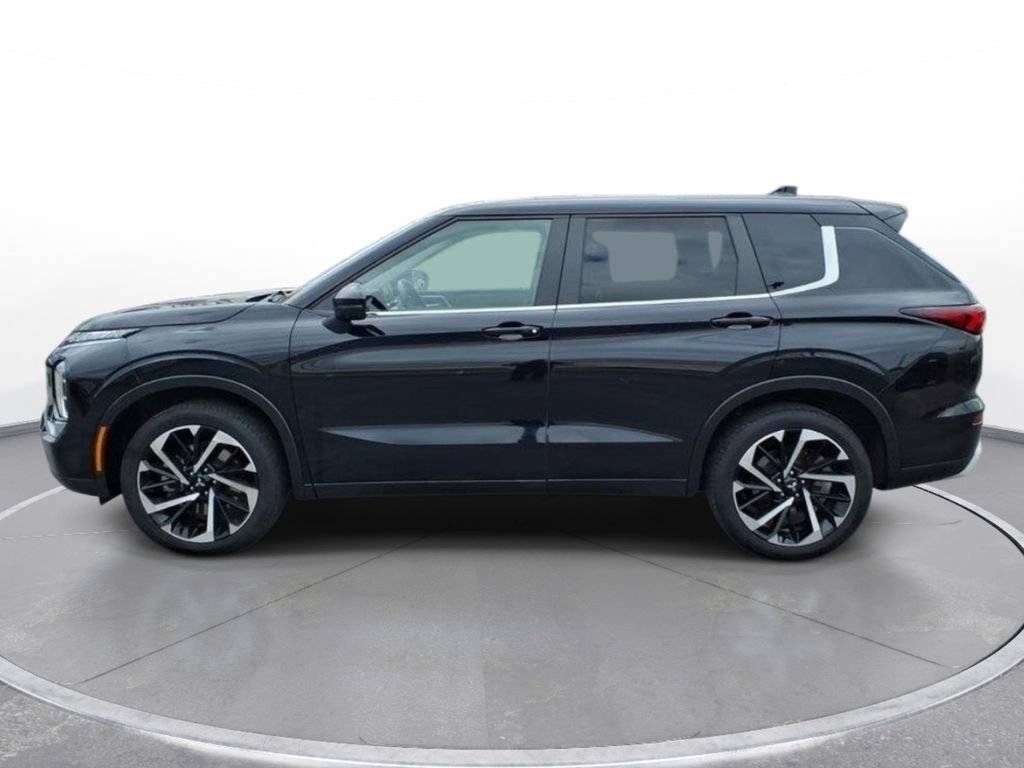 Used 2024 Mitsubishi Outlander SE AWD/4WD image 12