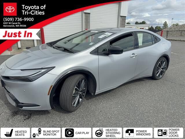 Certified 2024 Toyota Prius XLE FWD image 32