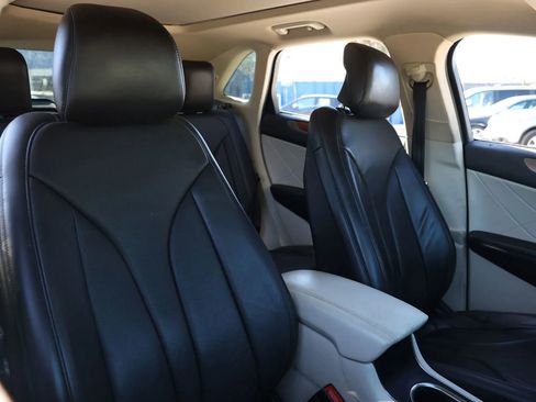 Used 2016 Lincoln MKC Reserve image 19