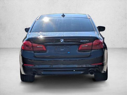 Used 2018 BMW 530e image 6