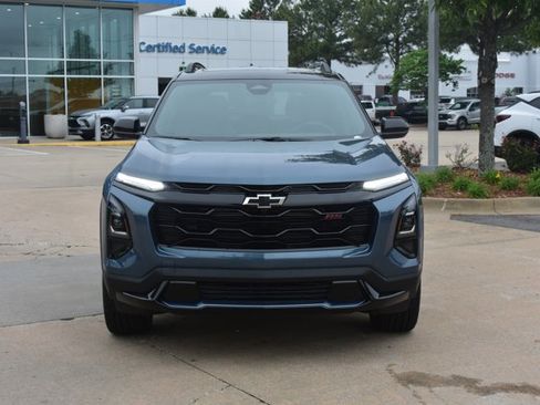 New 2026 Chevrolet Equinox RS FWD image 2