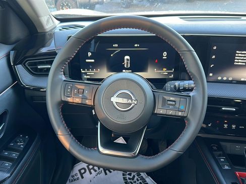 New 2026 Nissan Kicks SR w/ Cold Weather Package image 17