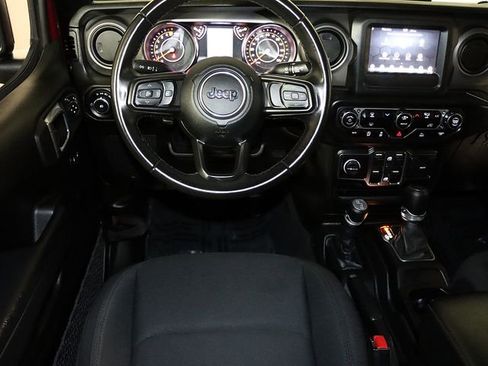 Used 2022 Jeep Wrangler Unlimited Sport AWD/4WD image 3