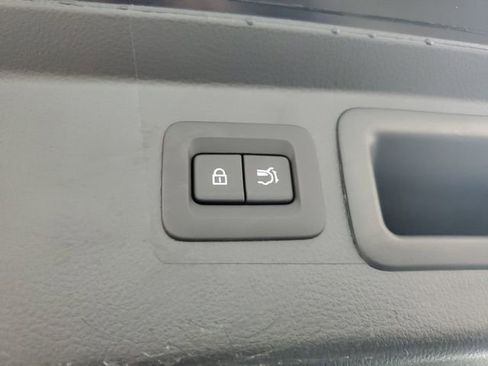 Used 2025 MAZDA CX-50 AWD 2.5 Hybrid w/ Premium Pkg image 10