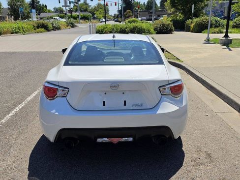 Used 2013 Scion FR-S RWD image 6