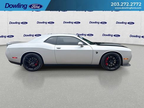 Used 2023 Dodge Challenger SRT Hellcat RWD image 9