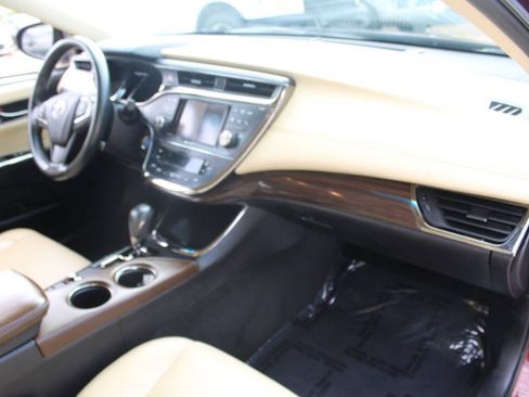 Used 2014 Toyota Avalon Limited FWD image 13